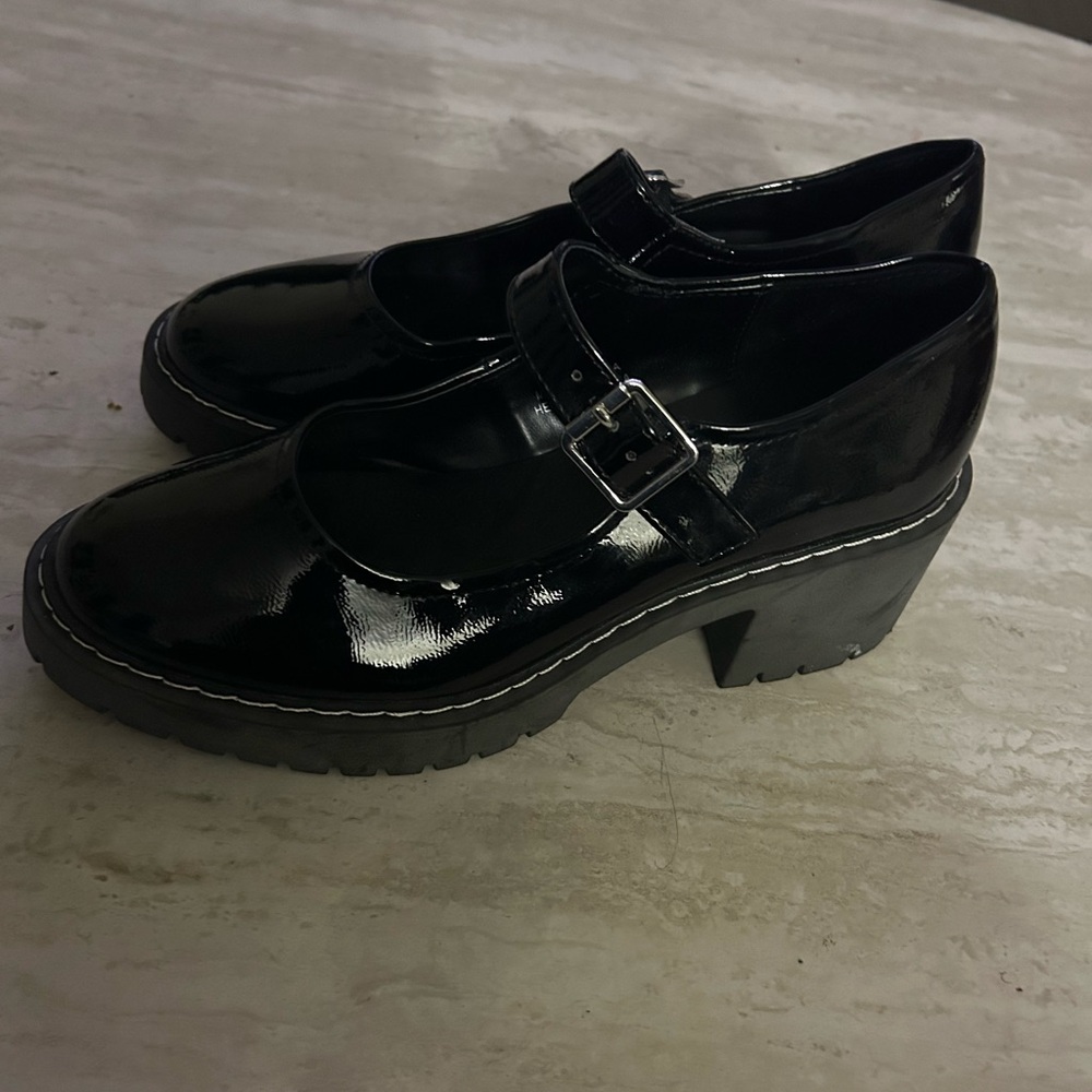 Black Patent Mary Jane Platform Shoes - Women - Picture 4 of 4